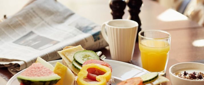 Hotellfrukost