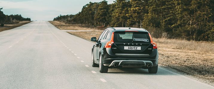 Har du varken bil eller körkort?